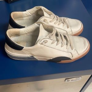 Dolce Vita shoe